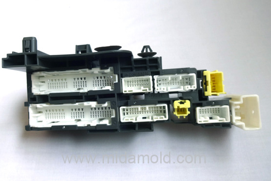 Harness & Connector Plastic 06