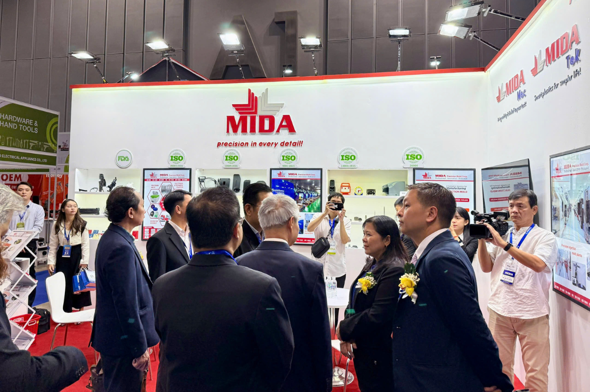 🎉️ MIDA IS HONORED TO WELCOM VIETNAM FEDERATION OF COMMERCE AND INDUSTRY - VCCI AT VSIF EXHIBITION ️🎉️