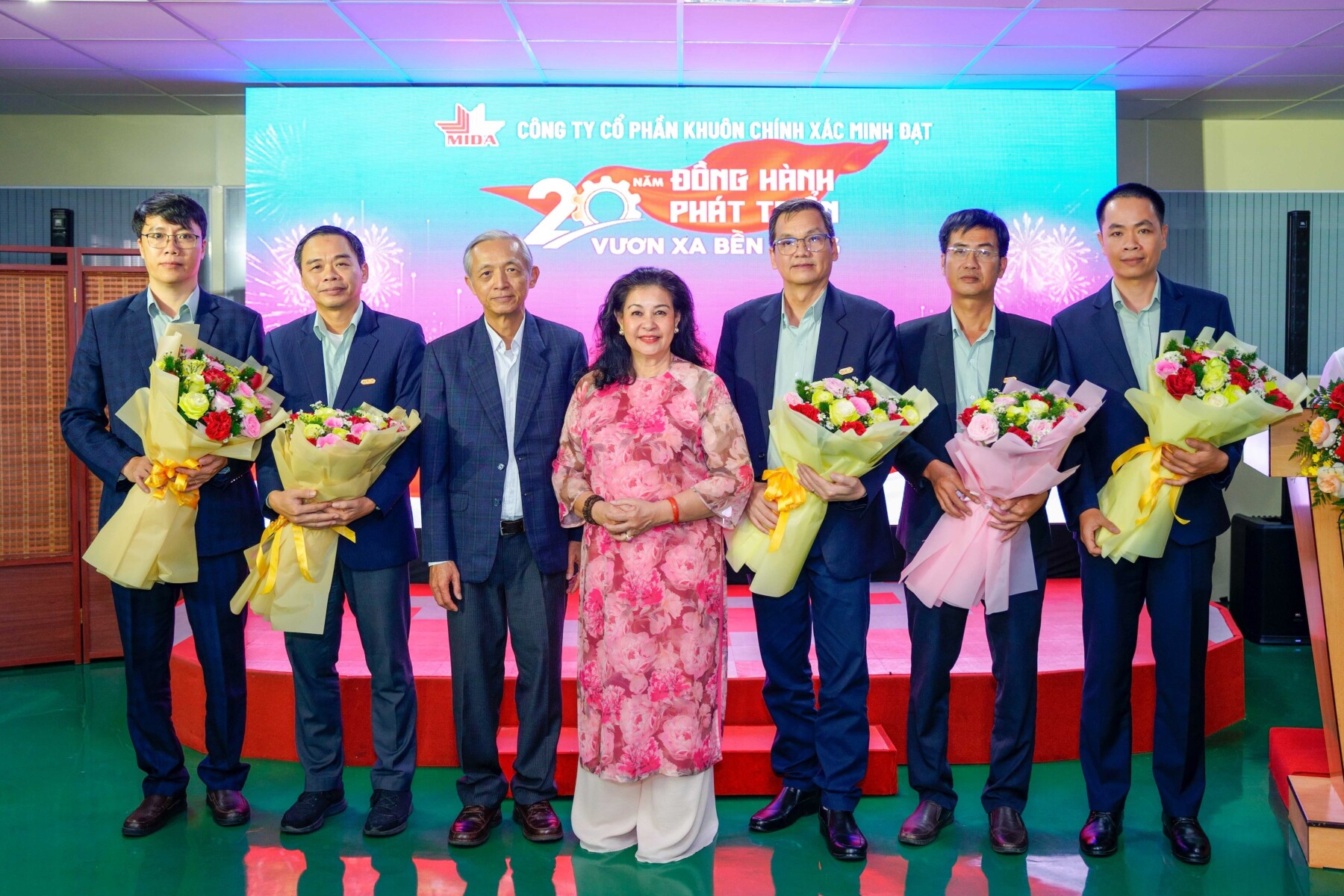 MIDA KỶ NIỆM 20 NĂM HÀNH TRÌNH PHÁT TRIỂN – TRI ÂN VÀ LAN TỎA NIỀM TỰ HÀO 2 DSC01028